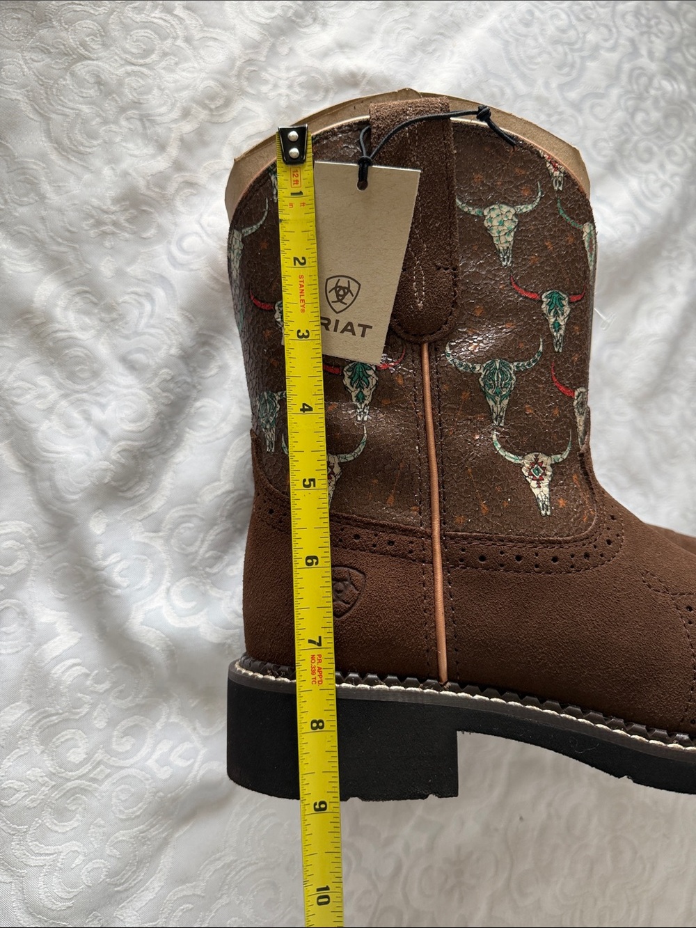 Ariat women’s Cowboy Boots - Picture 10 of 16